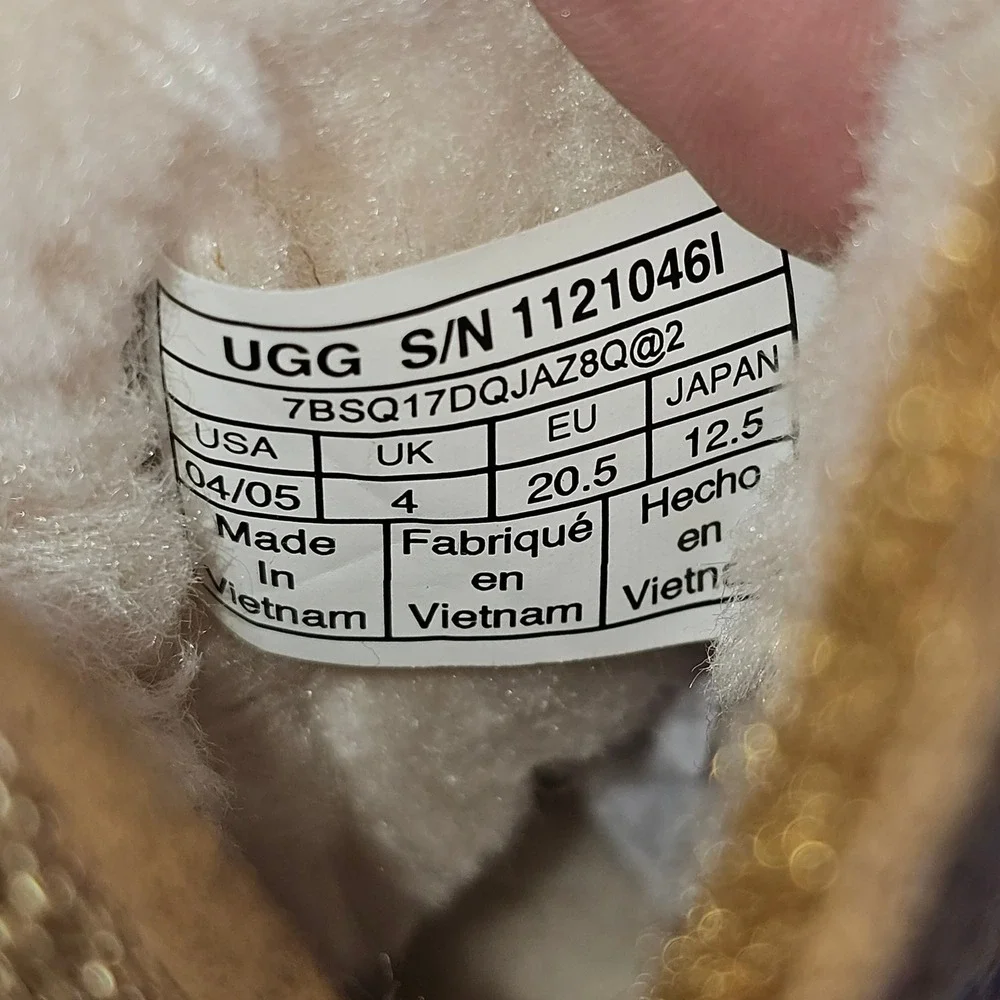 UGG Jesse Bow II Metallic Dots Chestnut Suede Infant Boots‎ 1121046I Size 4/5